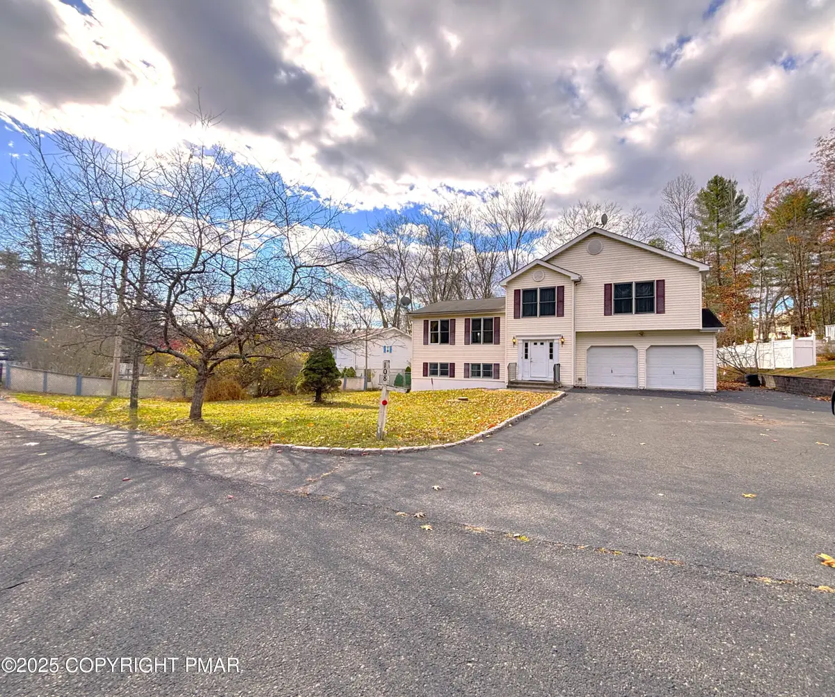 108 Aspen Circle, East Stroudsburg, PA 18302 - Image #1