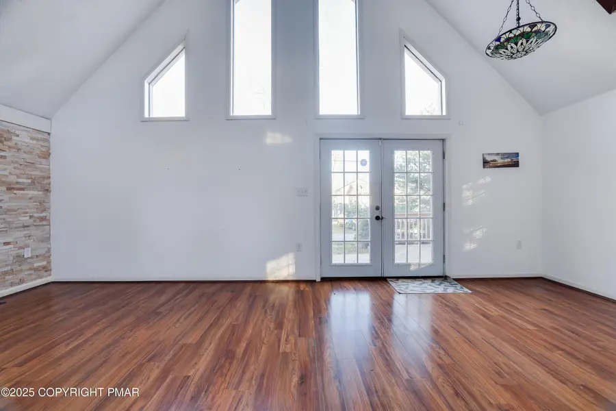 7550 Eagle Rock Drive, Tobyhanna, PA 18466 - Image #2