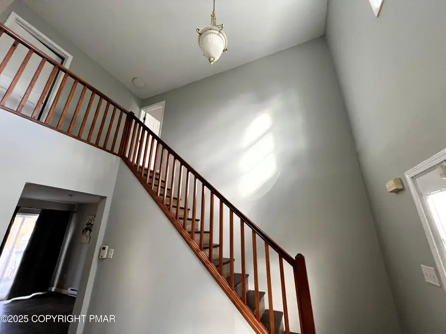 6098 Boardwalk Drive, Tobyhanna, PA 18466 - Image #2