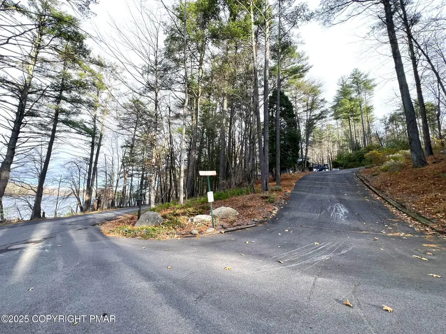 109 Ice House Court, Stroudsburg, PA 18360 - Image #3