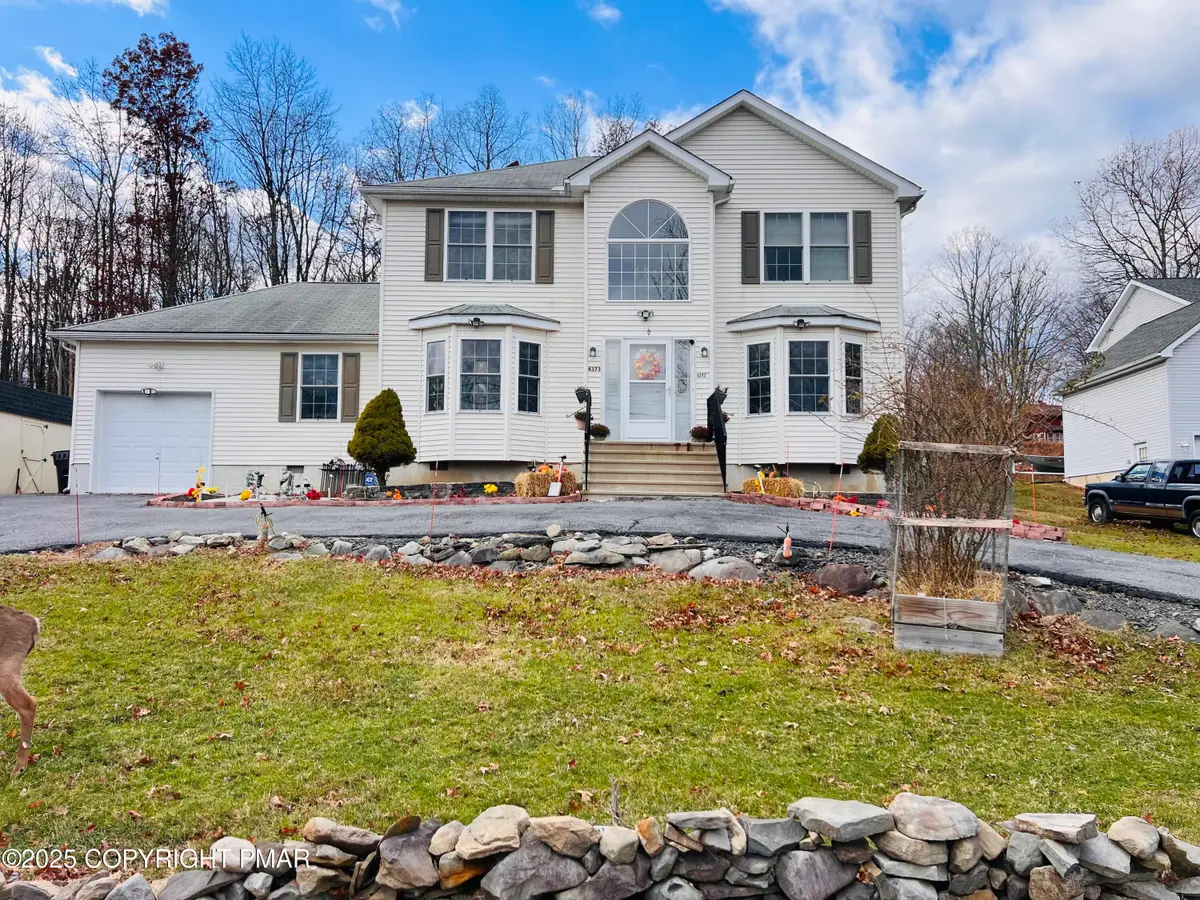 4373 Pine Ridge Drive E, Bushkill, PA 18324 - Image #1