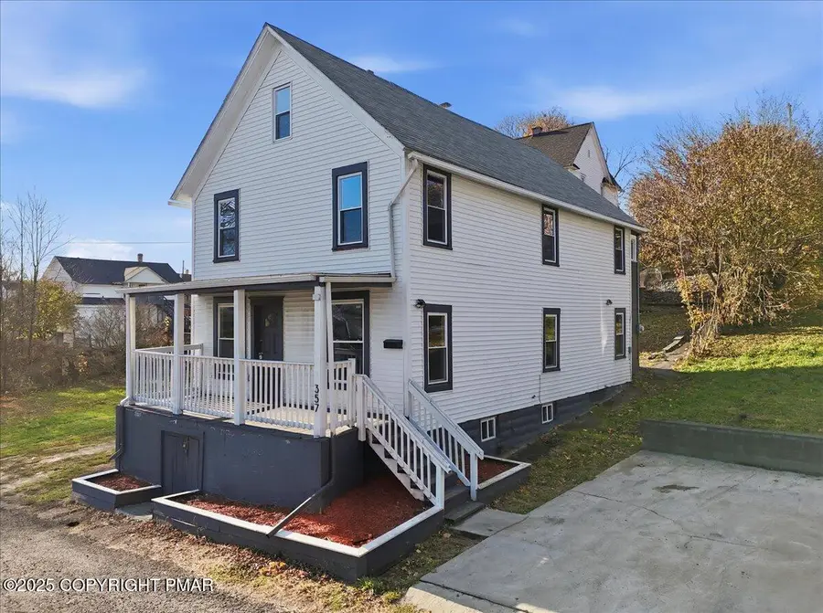 357 Hughes Court, Scranton, PA 18504 - Image #2