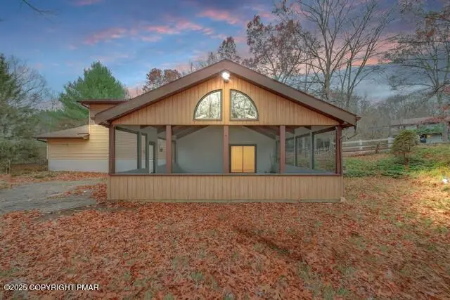 319 Whispering Hills Drive, East Stroudsburg, PA 18301 - Image #3