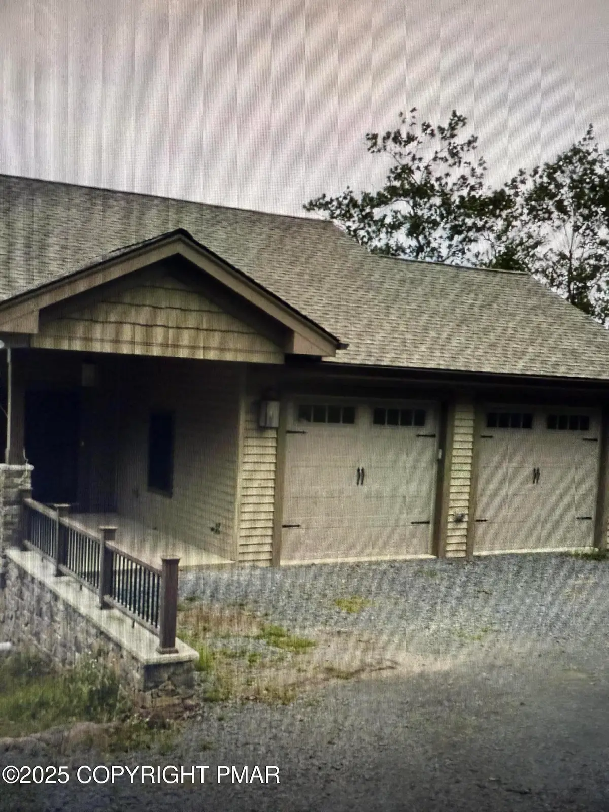 186 S Lake Dr, Lake Harmony, PA 18624 - Image #1