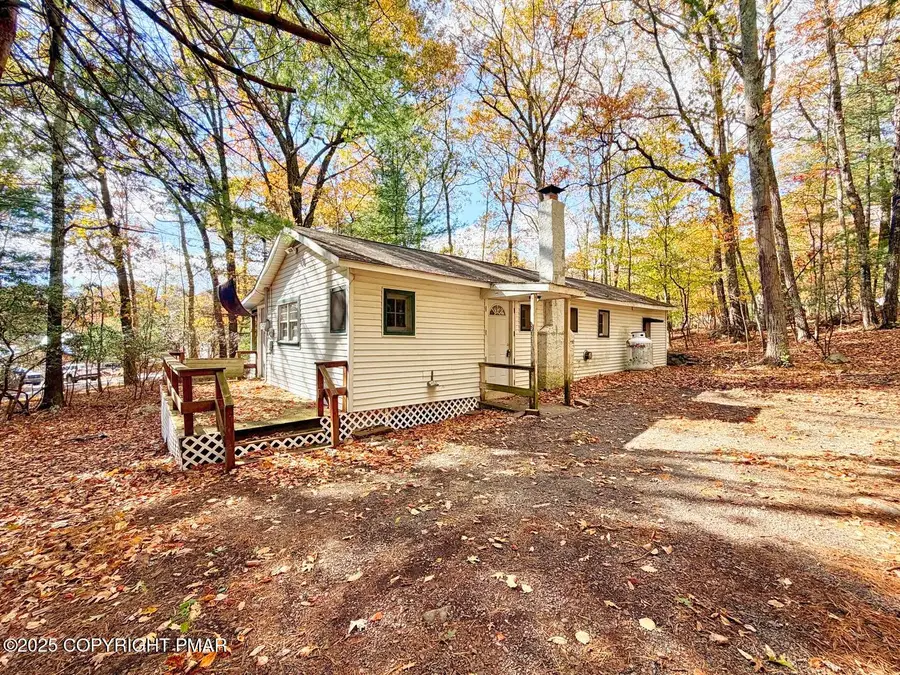 103 Dell Aquilla Boulevard, Henryville, PA 18332 - Image #2