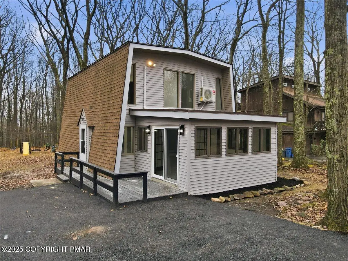 3217 Hamlet Drive, Tobyhanna, PA 18466 - Image #1