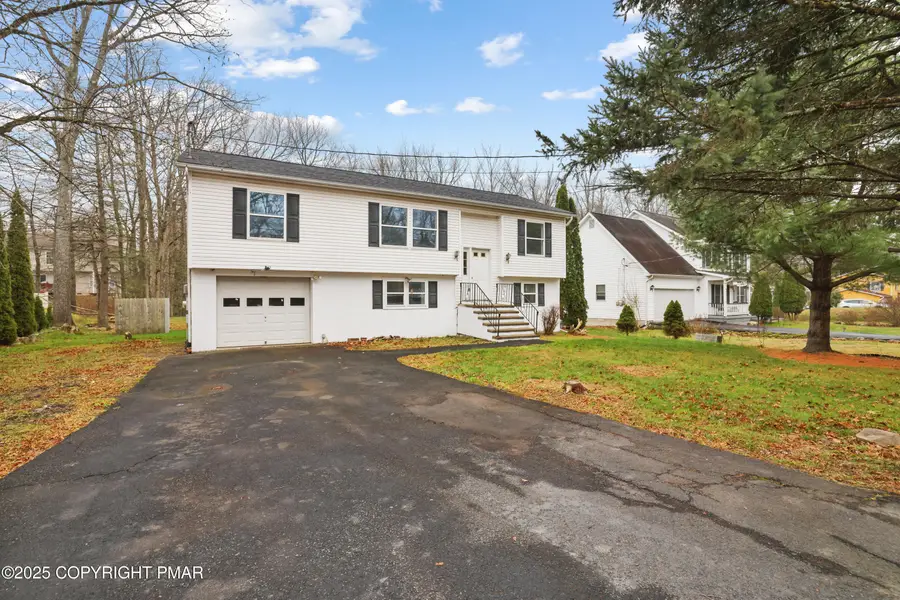 1717 Gordon Lane, Tobyhanna, PA 18466 - Image #2