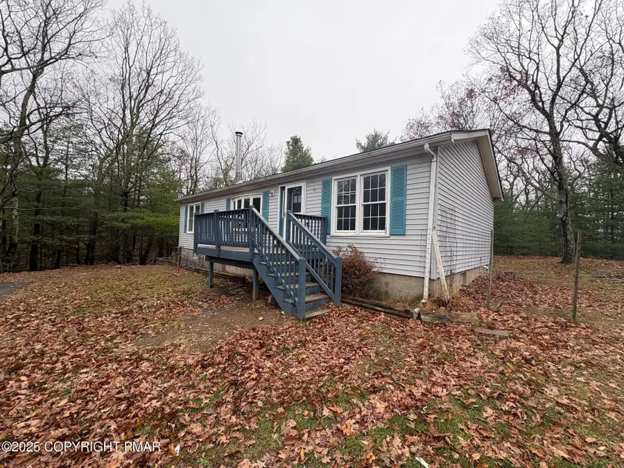 122 Plum Lane, Dingmans Ferry, PA 18328 - Image #3