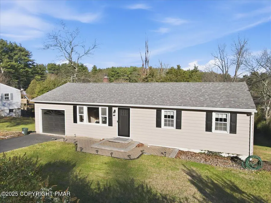 772 Mohawk Trail, Stroudsburg, PA 18360 - Image #2