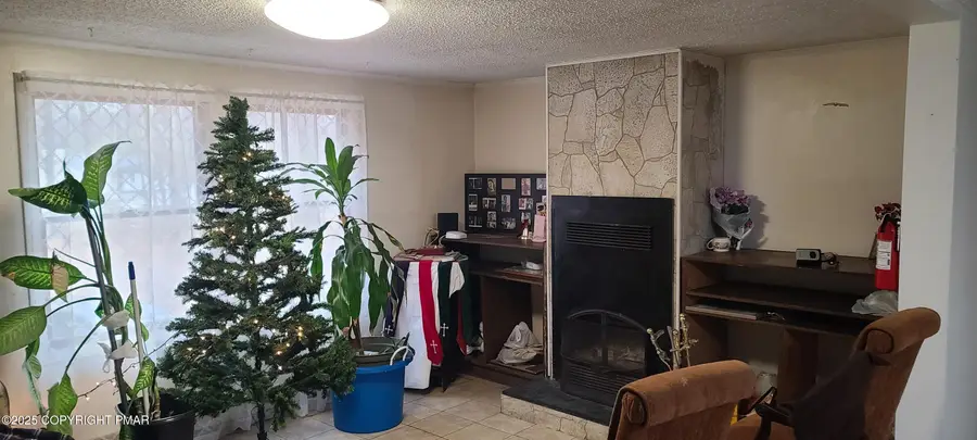 234 Footprint Road, East Stroudsburg, PA 18302 - Image #2