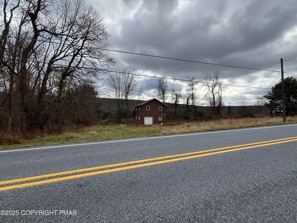 419 E White Bear Drive, Summit Hill, PA 18250 - Image #1