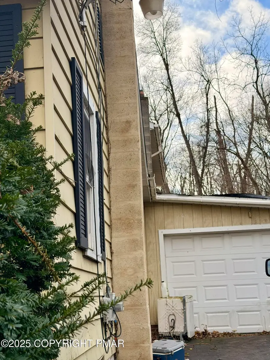 524 Independence Road, East Stroudsburg, PA 18301 - Image #3