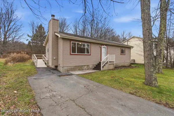 1120 Trapper Lane, Pocono Summit, PA 18346