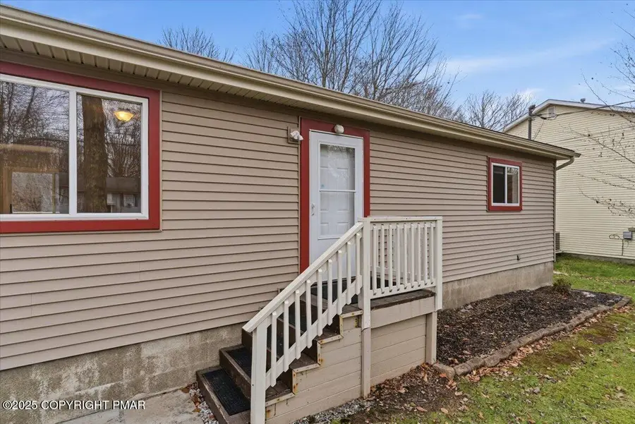1120 Trapper Lane, Pocono Summit, PA 18346 - Image #3
