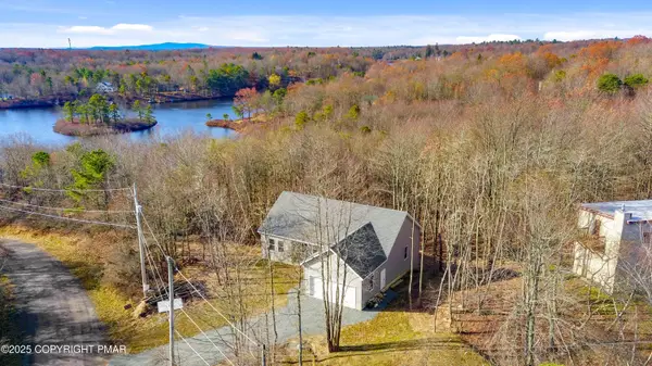 102 Eagle View, Long Pond, PA 18334