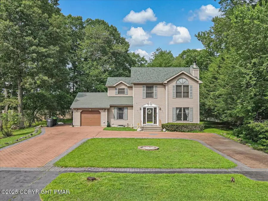 110 Anna Court, Stroudsburg, PA 18360 - Image #2