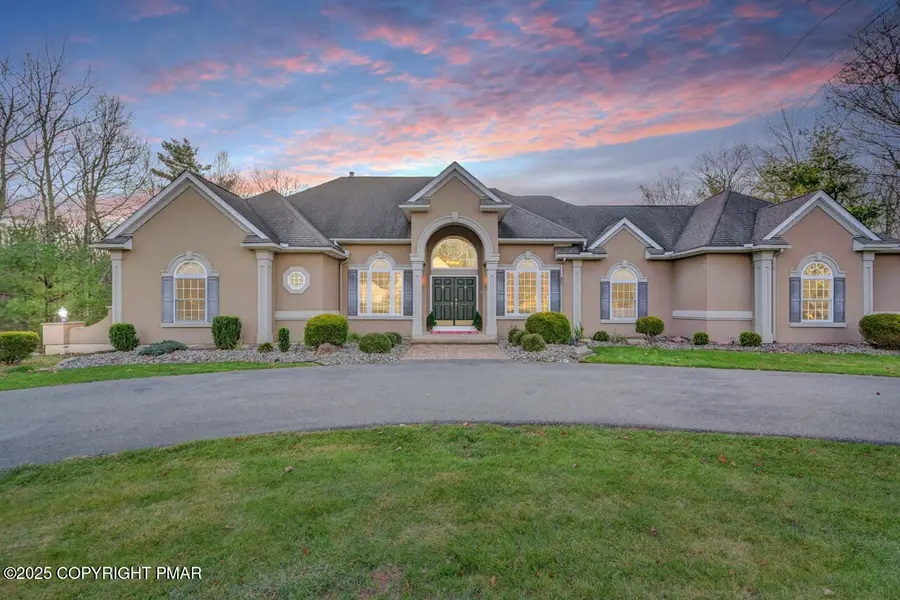 329 Joanne Court, Bartonsville, PA 18321 - Image #2