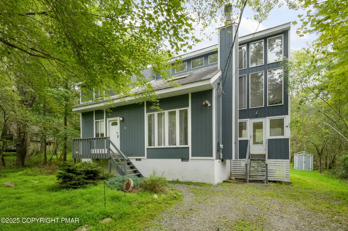 126 Shawnee Dr Drive, Pocono Lake, PA 18347 - Image #1