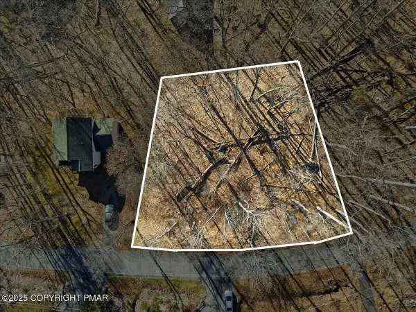 1667 Sec 7 Glasglow Drive, Bushkill, PA 18324