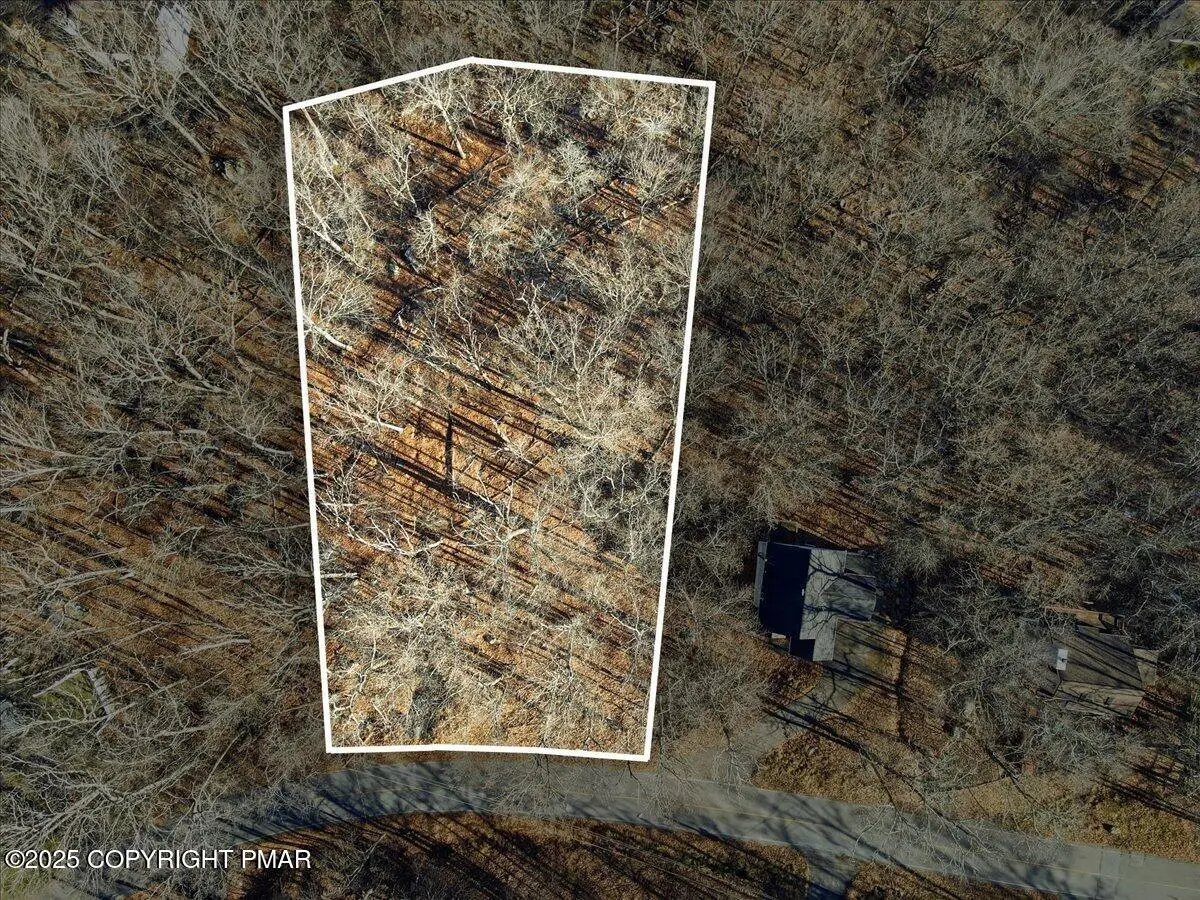 2223 Sec 3 Bellingham Drive, Bushkill, PA 18324 - Image #1