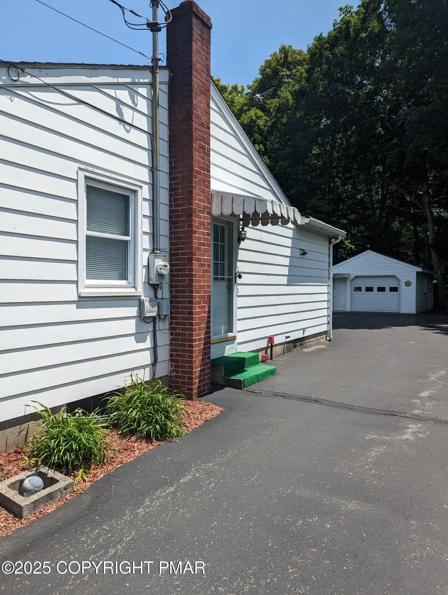 1069 Fritz Avenue, Stroudsburg, PA 18360 - Image #3