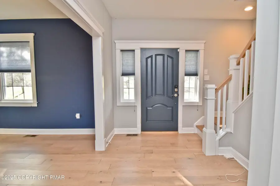 201 Amy Court, Stroudsburg, PA 18360 - Image #2