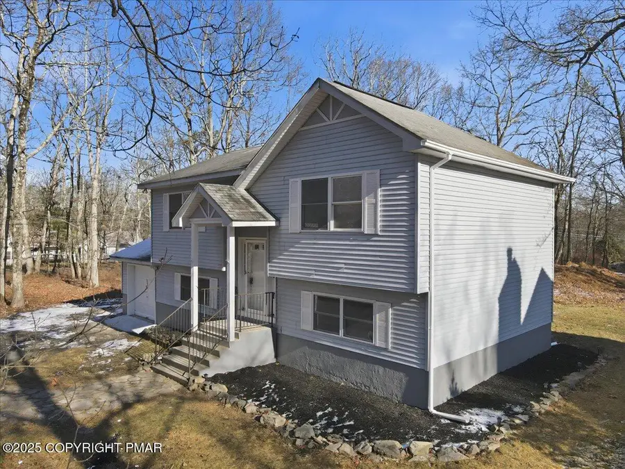 1397 Bear Drive, Bushkill, PA 18324 - Image #3
