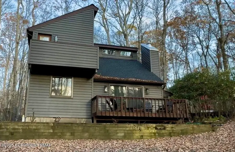 515 Hallowood Drive, East Stroudsburg, PA 18302 - Image #3
