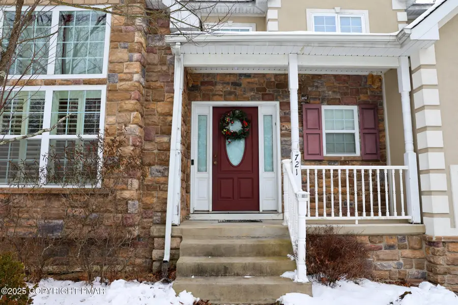 5129 Hemlock Lane, Tamiment, PA 18371 - Image #3