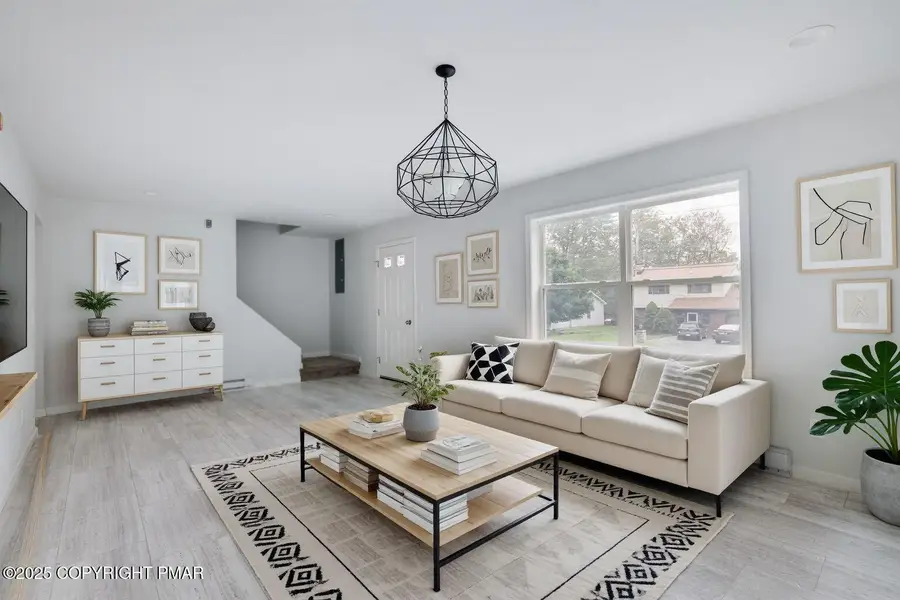 2460 Winding Way, Tobyhanna, PA 18466 - Image #2