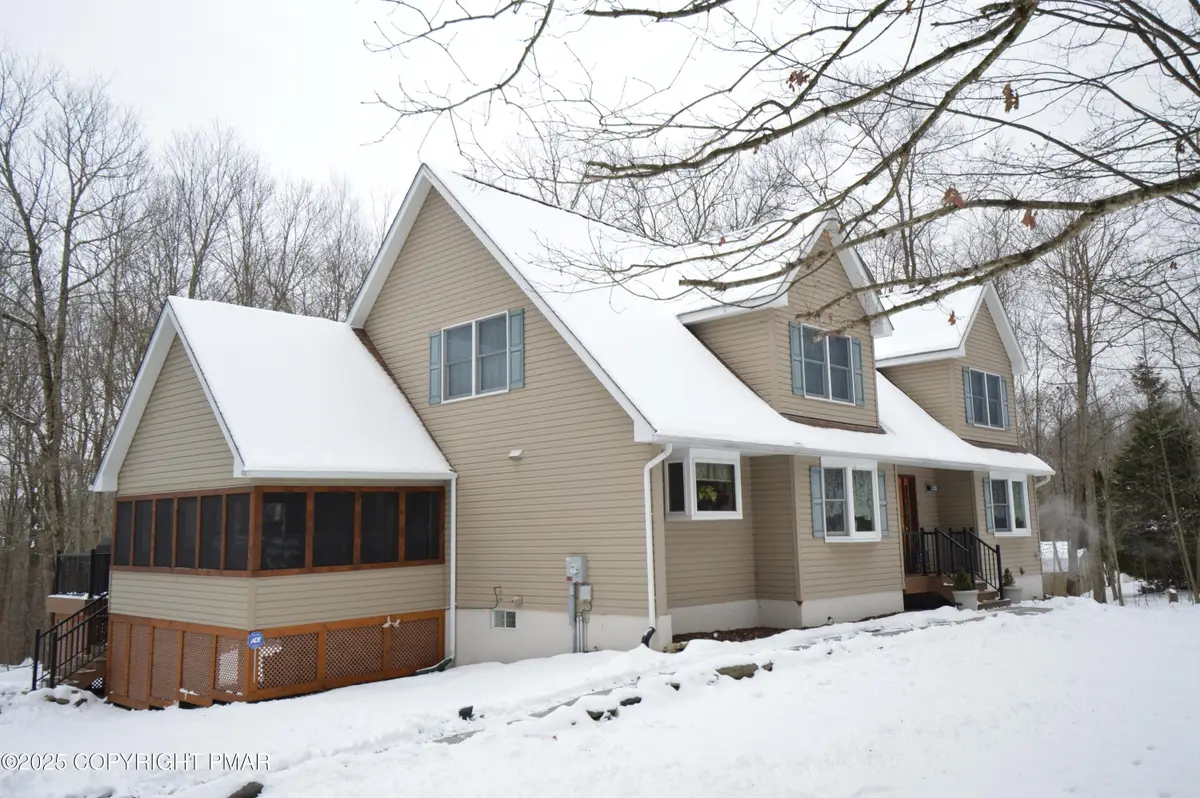 221 Spruce Run Drive, Dingmans Ferry, PA 18328 - Image #1