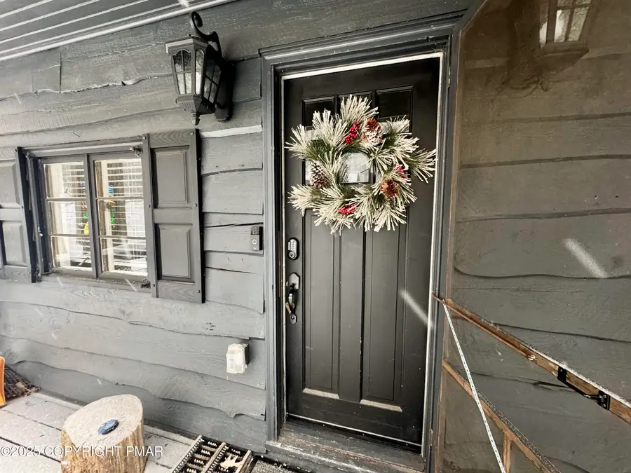 24 Split Rock Road, Lake Harmony, PA 18624 - Image #3