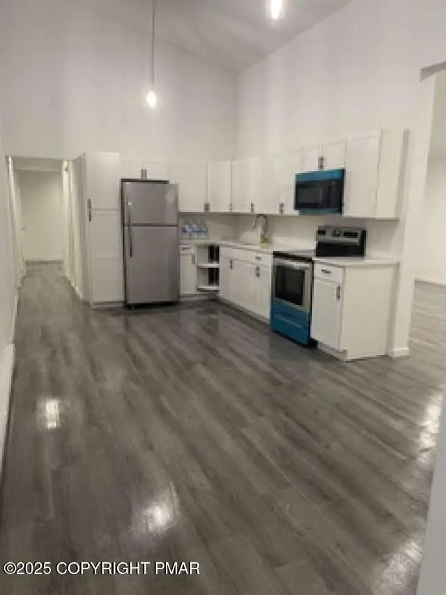 110 Center Avenue, Mount Pocono, PA 18344 - Image #2