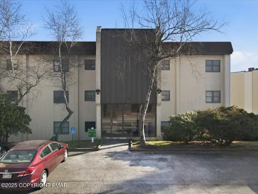 130 Foxfire Drive, Mount Pocono, PA 18344 - Image #3