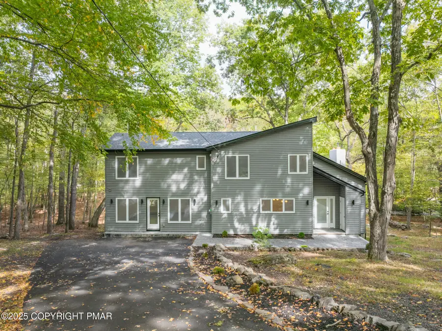 5806 Decker Road, Bushkill, PA 18324 - Image #2