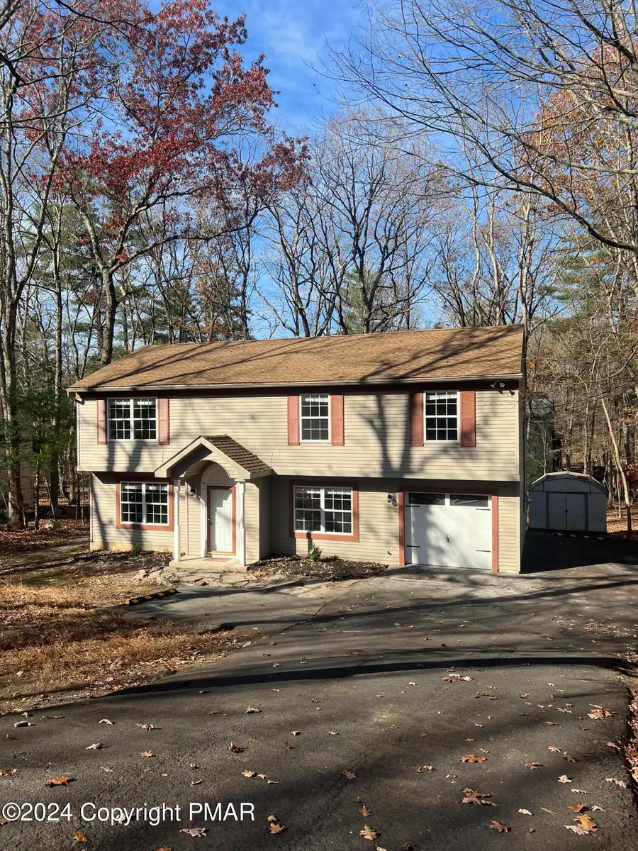 7109 Pine Grove Drive, East Stroudsburg, PA 18301 - Image #2