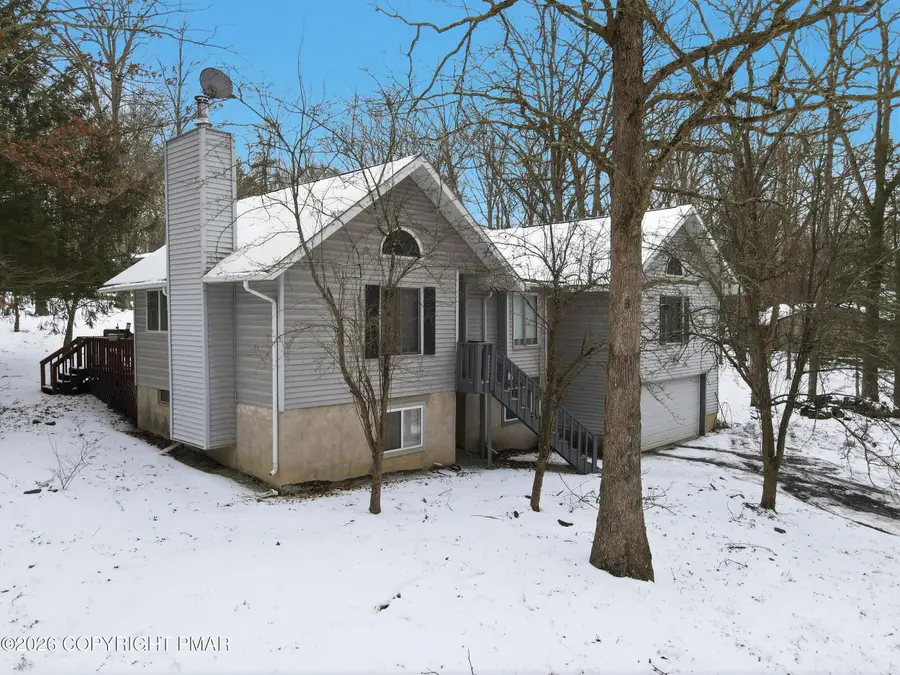 75 Hilltop Circle, East Stroudsburg, PA 18302 - Image #3