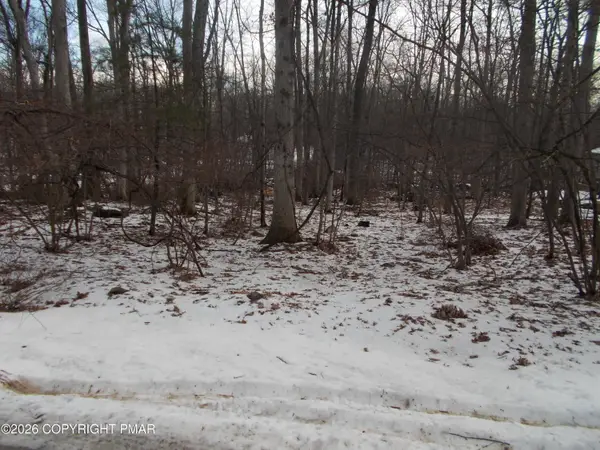 514 Bromley Road, Henryville, PA 18332