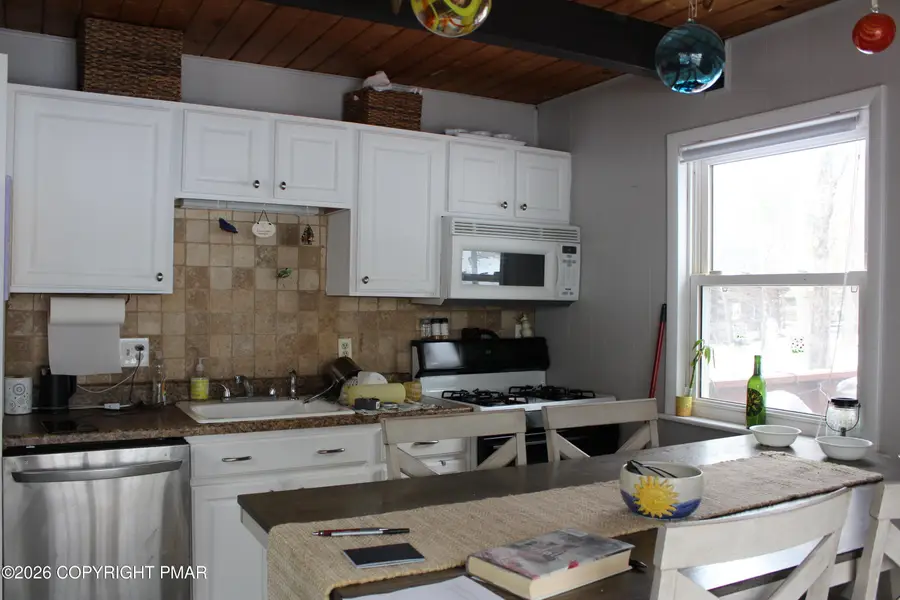 167 Dorchester Drive, Bushkill, PA 18324 - Image #3