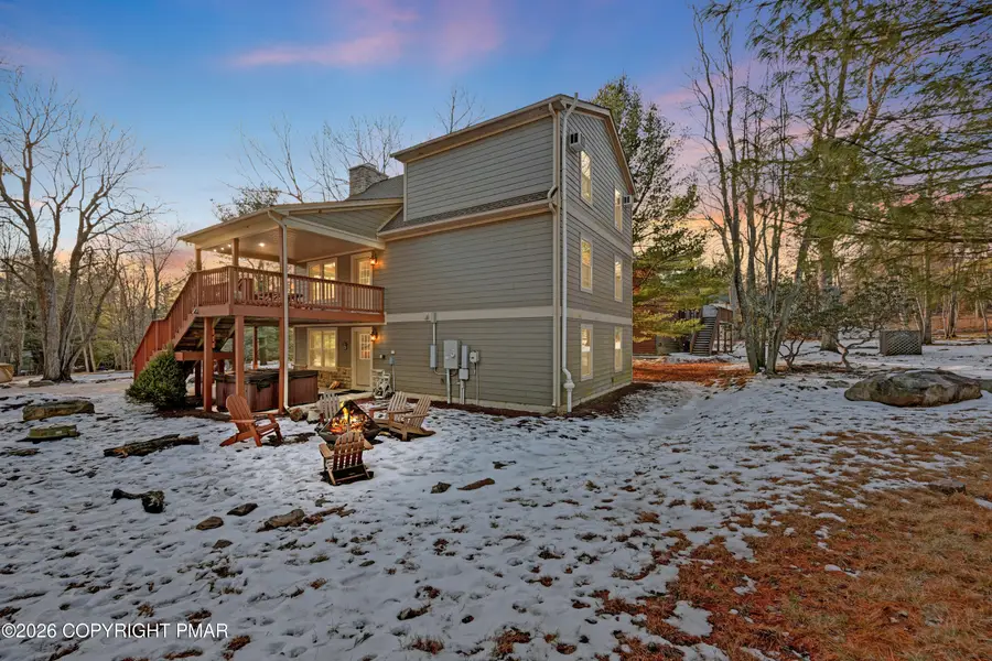 136 Pineknoll Drive, Lake Harmony, PA 18624 - Image #2