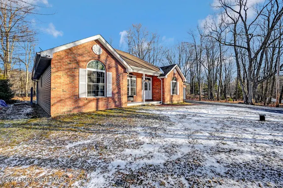 220 Stillwater Drive, Pocono Summit, PA 18346 - Image #2