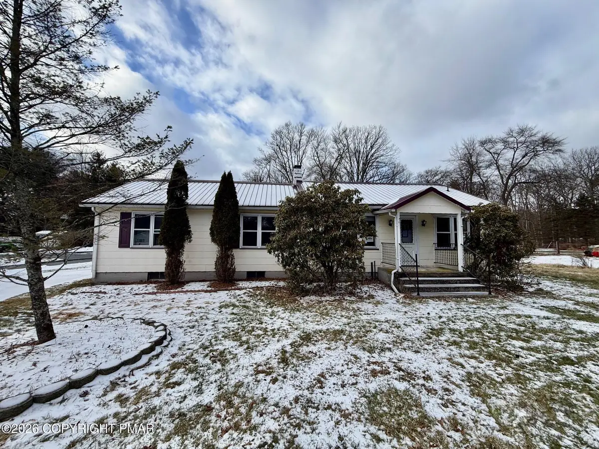 197 Route 715, Brodheadsville, PA 18322 - #1