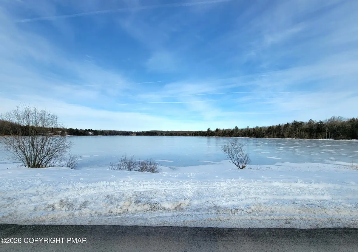 433 Holiday Drive, Pocono Summit, PA 18346 - Image #1