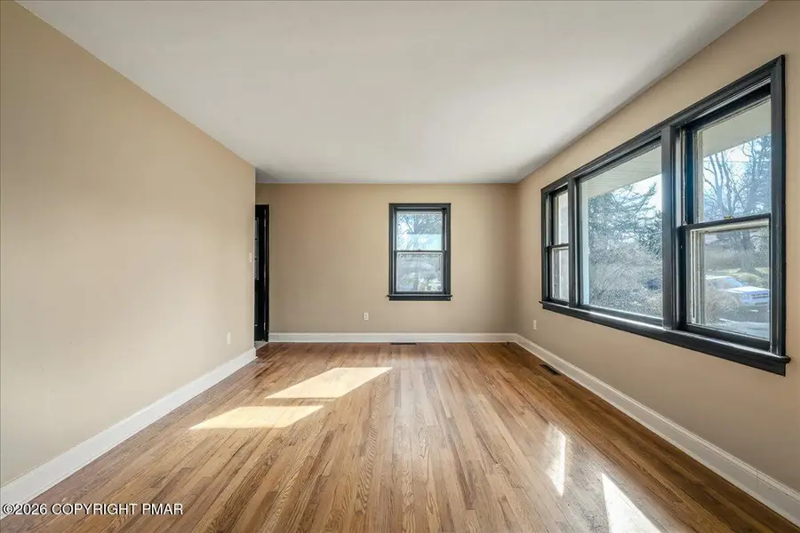 7136 Howel Terrace, Stroudsburg, PA 18360 - Image #3