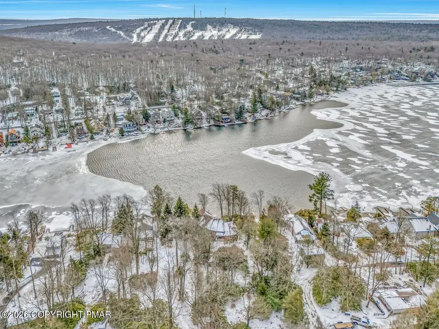 487 N Lake Drive, Lake Harmony, PA 18624 - Image #3