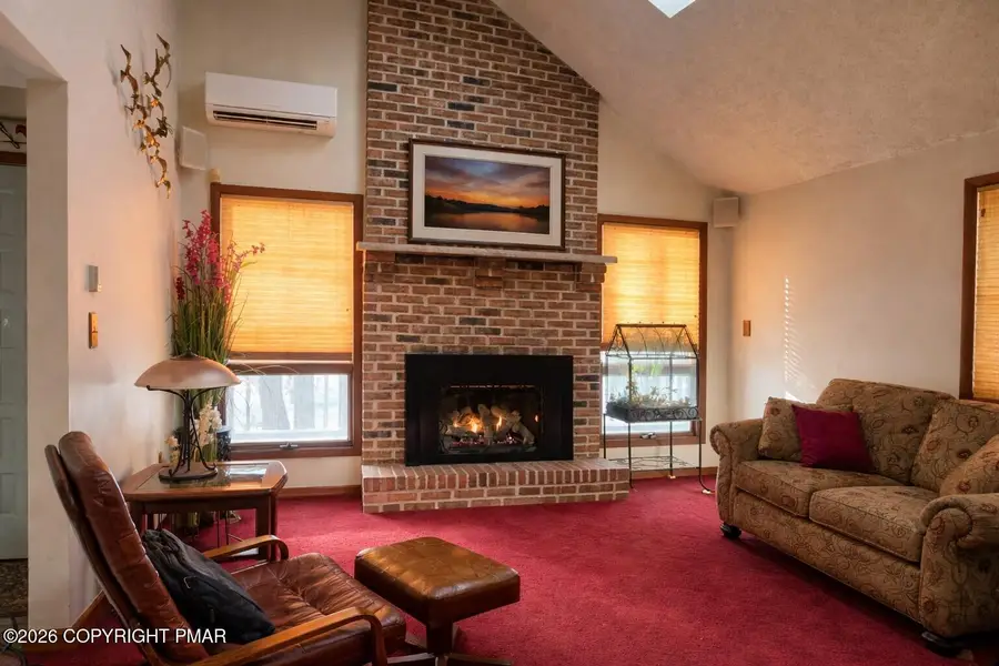 673 Rainbow Terrace, Effort, PA 18330 - Image #2