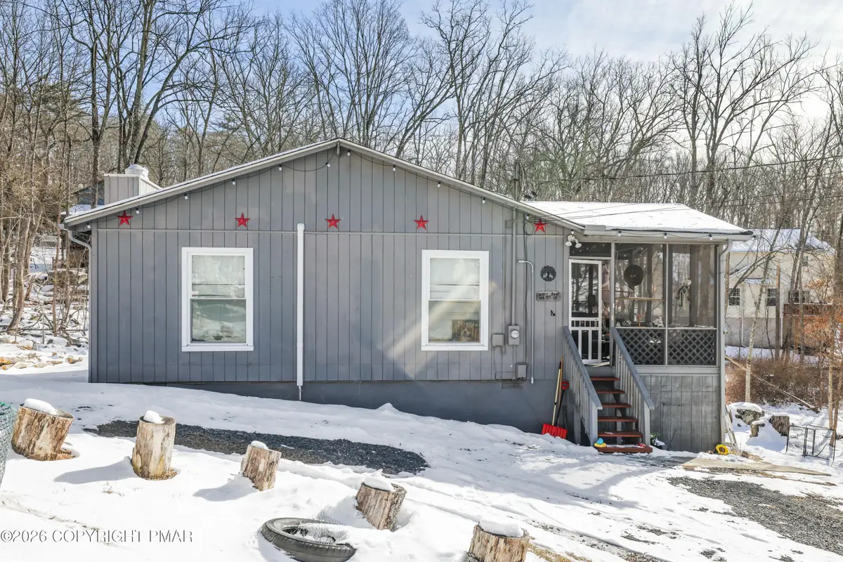 109 Stuart Place, Bushkill, PA 18324 - Image #1