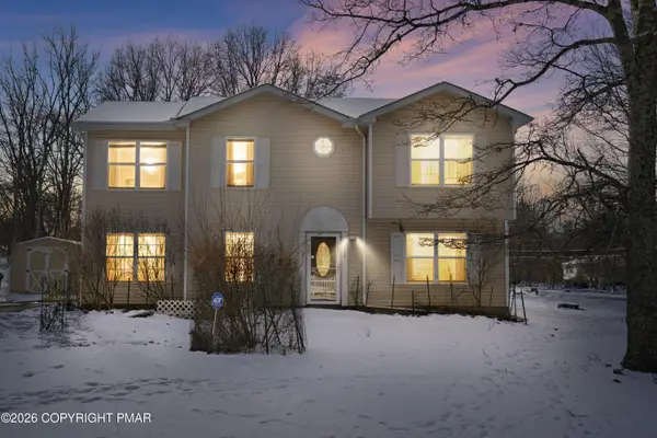 127 Simmons Place, Bushkill, PA 18324