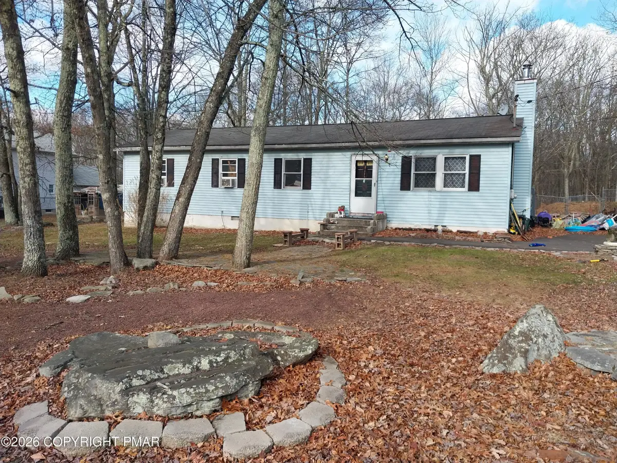 2108 Fox Road, Bushkill, PA 18324 - Image #1