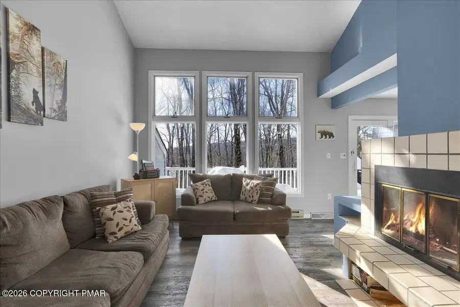 102 Laurelwoods Drive, Lake Harmony, PA 18624 - Image #3